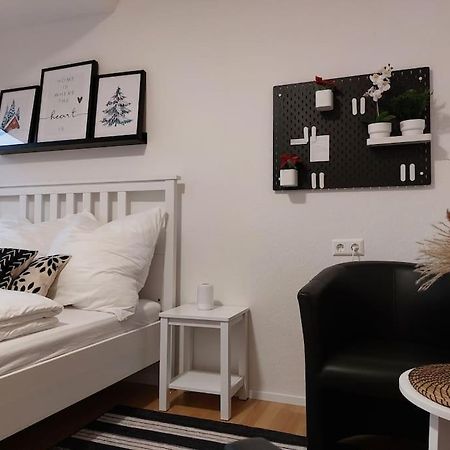 Rooftop Apartmens Ulm - Komfortable Neue Gemeinschaftsunterkunft Im Herzen Von Ulm - Raum 1 Exteriör bild